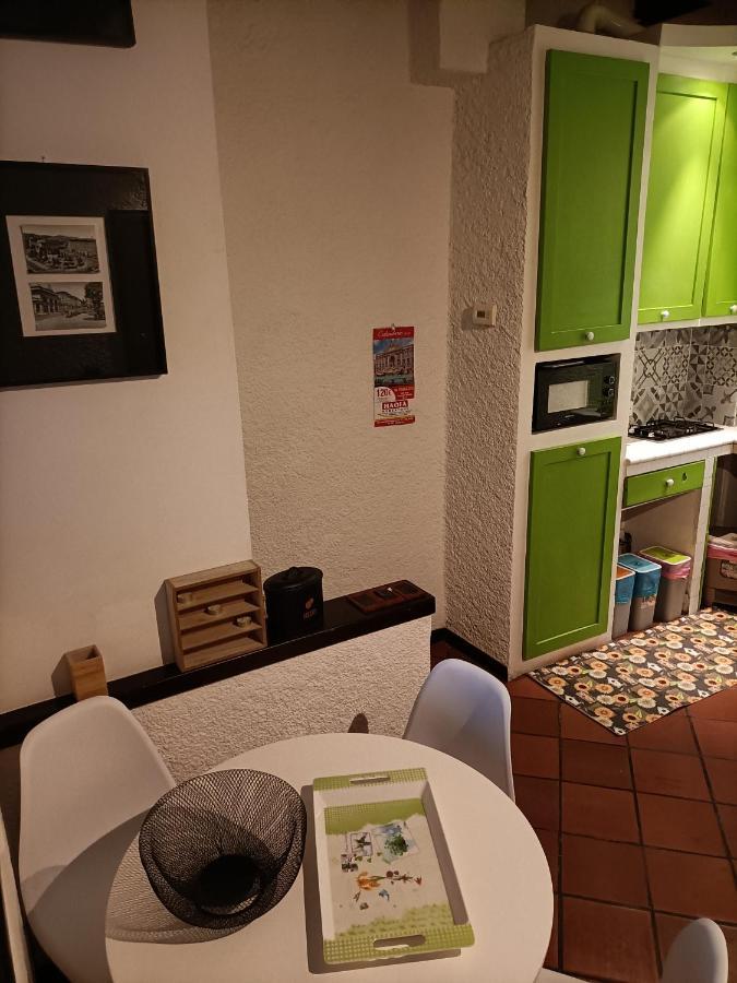 Ferienwohnung Le Due Torri Bologna Exterior foto